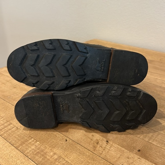 Sorel Black Boots - Picture 8 of 8